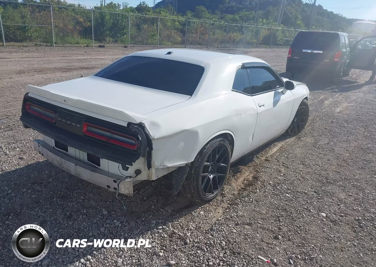 2015 Dodge Challenger Sxt Plus Or R-T VIN:2C3CDZBT2FH704822 - 4