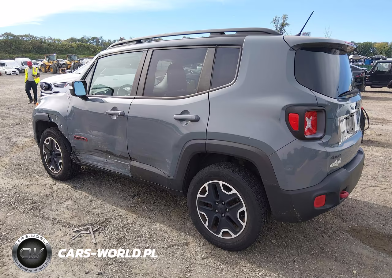 2016 Jeep Renegade Trailhawk VIN:ZACCJBCT2GPC50727 - 3