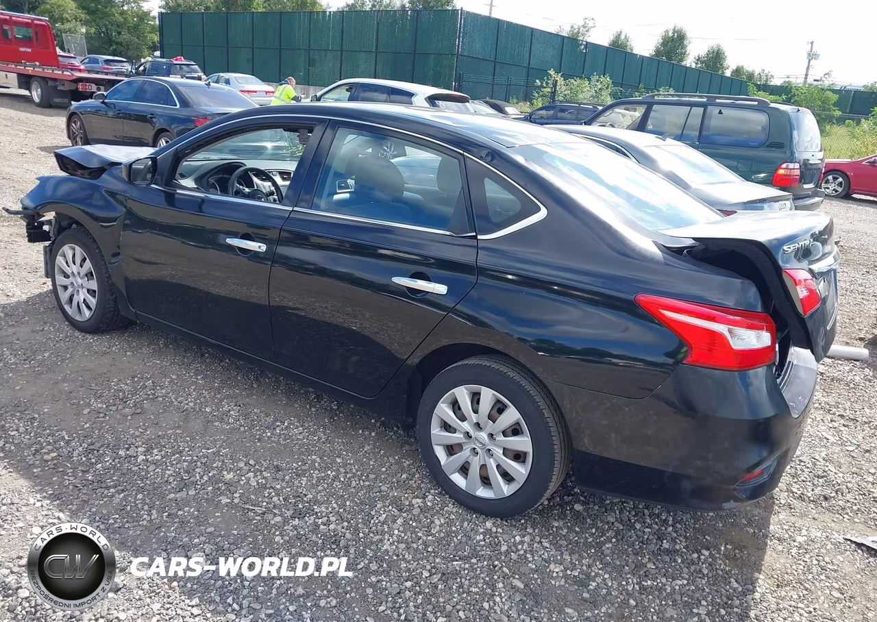 2018 Nissan Sentra S VIN:3N1AB7AP2JY221550 - 3
