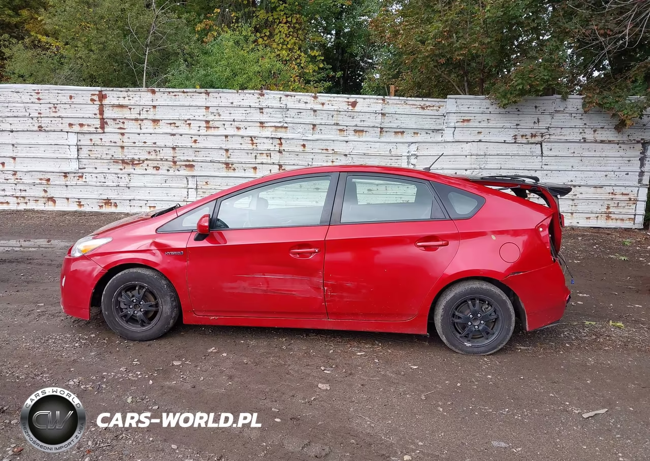 2013 Toyota Prius Two VIN:JTDKN3DUXD1688548 - 14