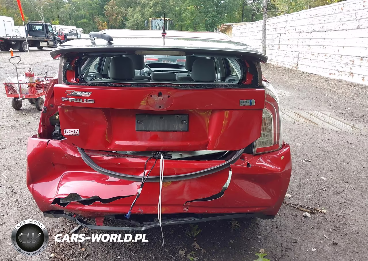 2013 Toyota Prius Two VIN:JTDKN3DUXD1688548 - 16