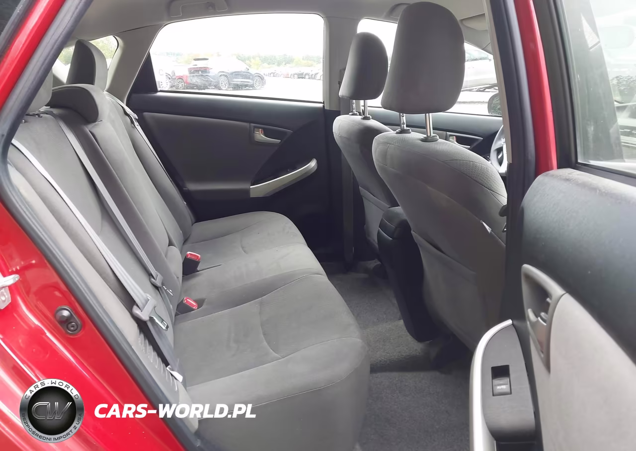 2013 Toyota Prius Two VIN:JTDKN3DUXD1688548 - 8
