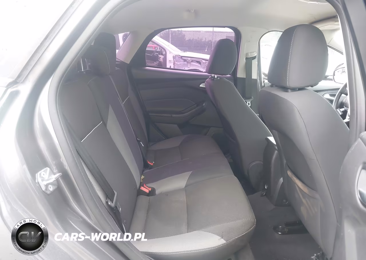 2014 Ford Focus Se VIN:1FADP3K21EL443458 - 8