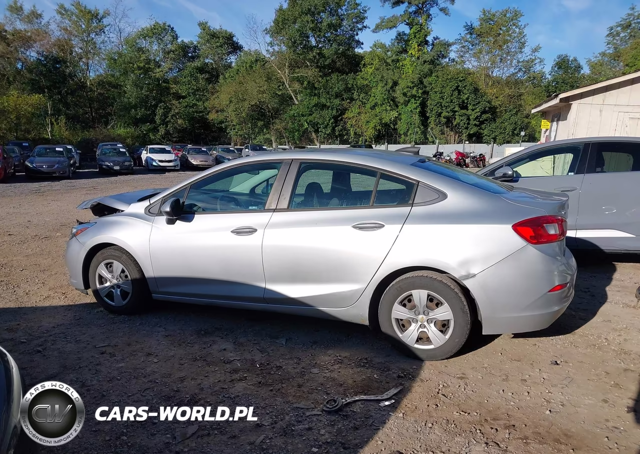 2017 Chevrolet Cruze Ls Auto VIN:1G1BC5SM5H7106730 - 14