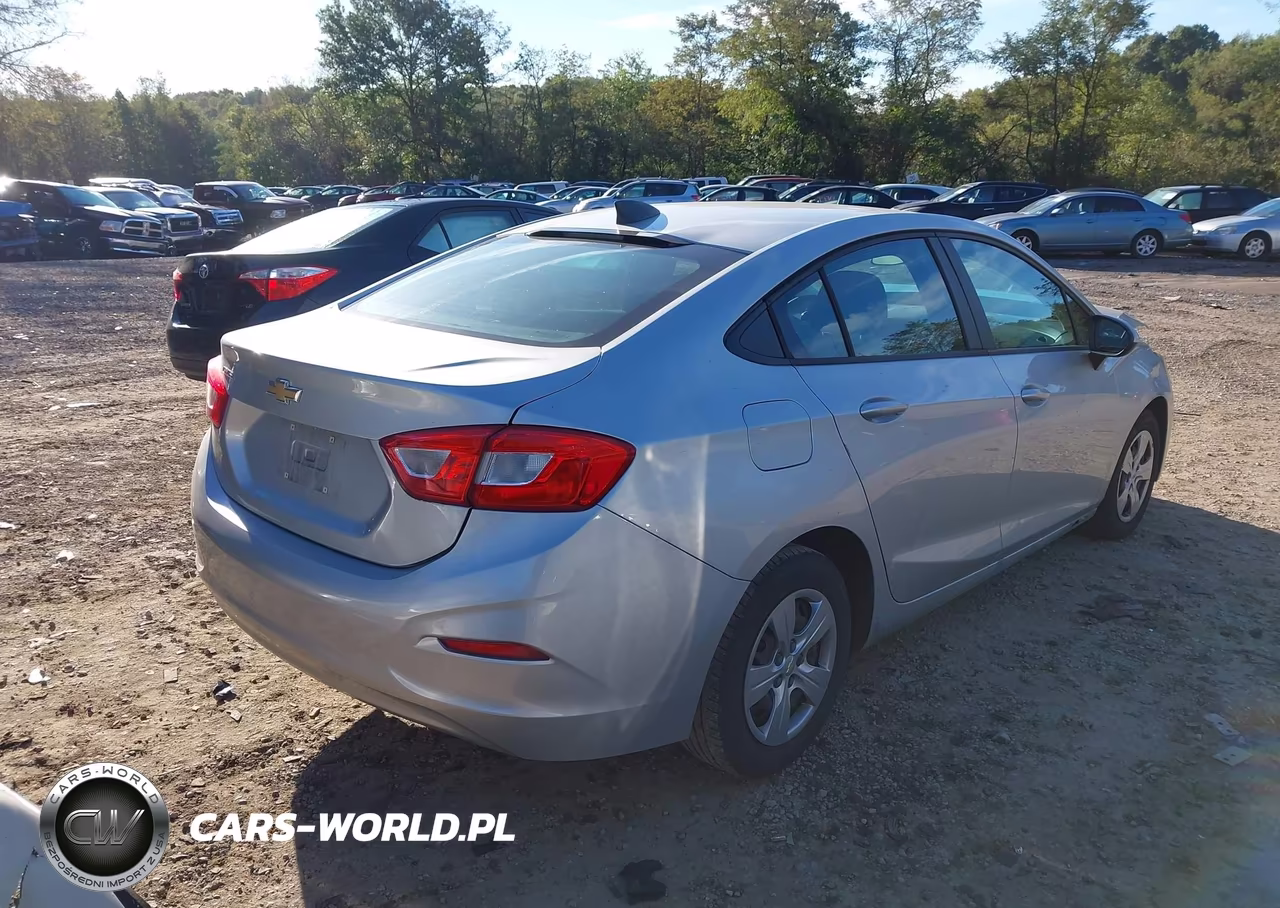 2017 Chevrolet Cruze Ls Auto VIN:1G1BC5SM5H7106730 - 4