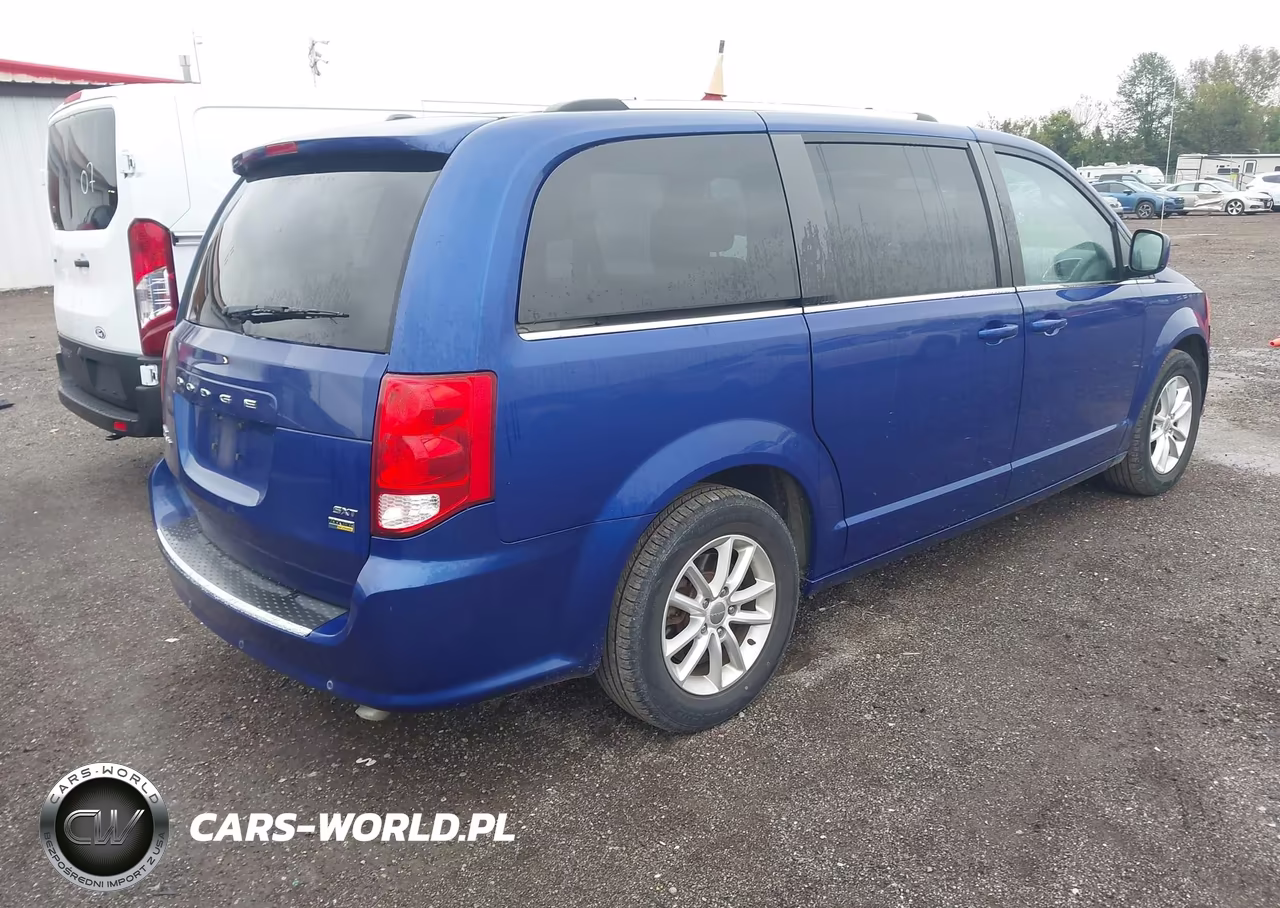 2018 Dodge Grand Caravan Sxt VIN:2C4RDGCGXJR254867 - 4