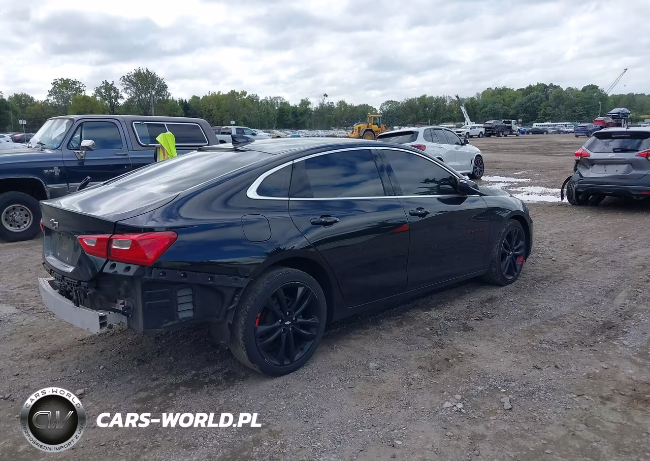 2018 Chevrolet Malibu Lt VIN:1G1ZD5ST1JF190897 - 4