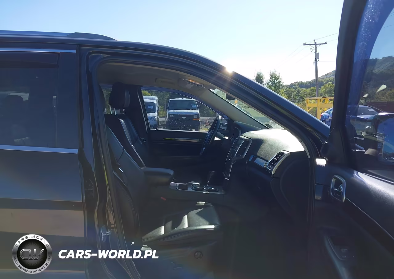 2011 Jeep Grand Cherokee Laredo VIN:1J4RR4GG0BC527412 - 5