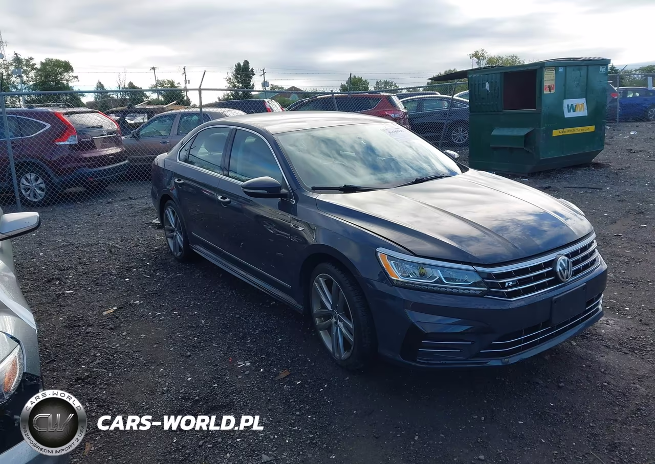 2017 Volkswagen Passat 1.8T R-Line – zdjęcie 1 z 17