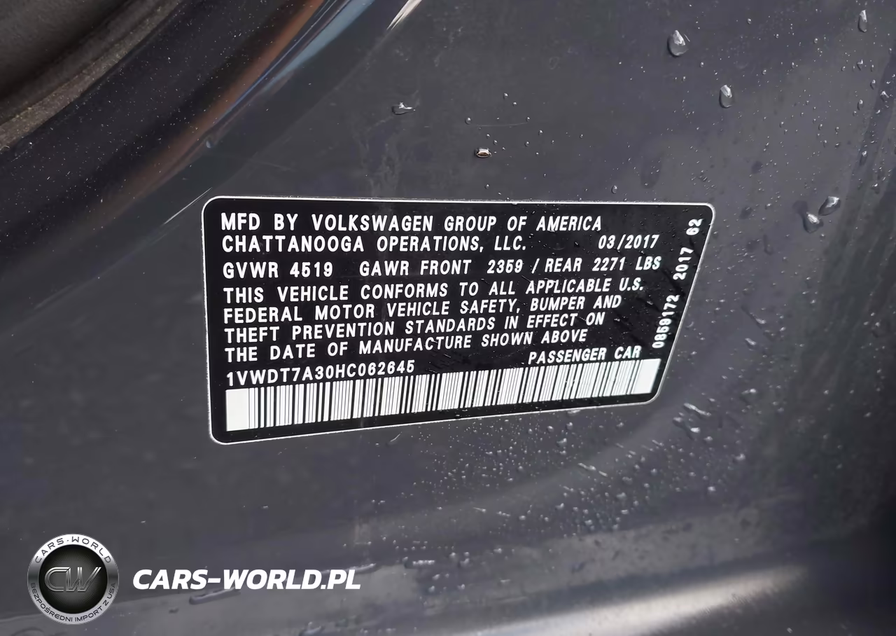 2017 Volkswagen Passat 1.8T R-Line VIN:1VWDT7A30HC062645 - 9