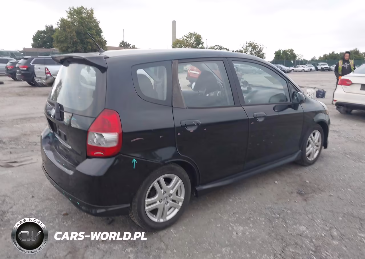 2008 Honda Fit Sport VIN:JHMGD38668S002671 - 4