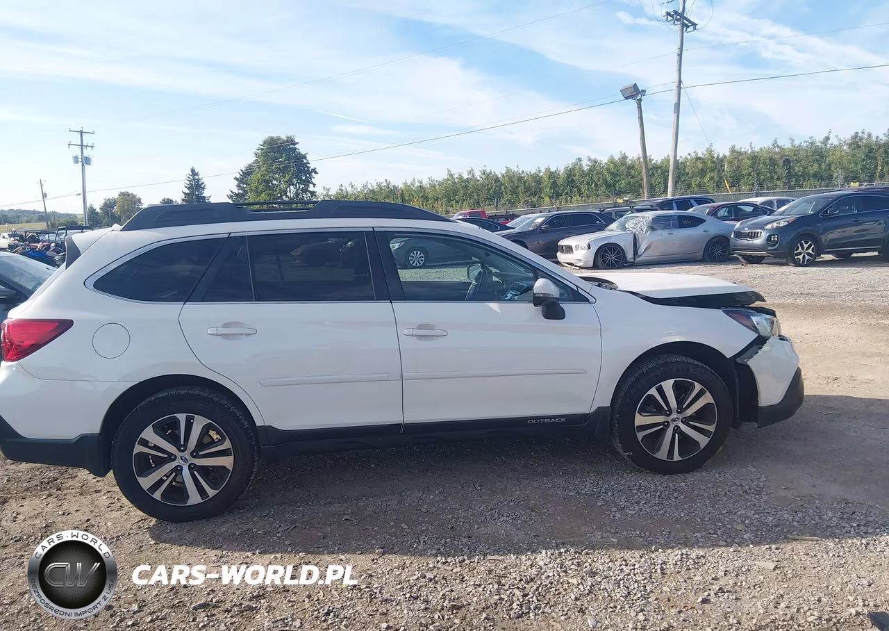 2018 Subaru Outback 2.5I Limited VIN:4S4BSANC3J3314488 - 13