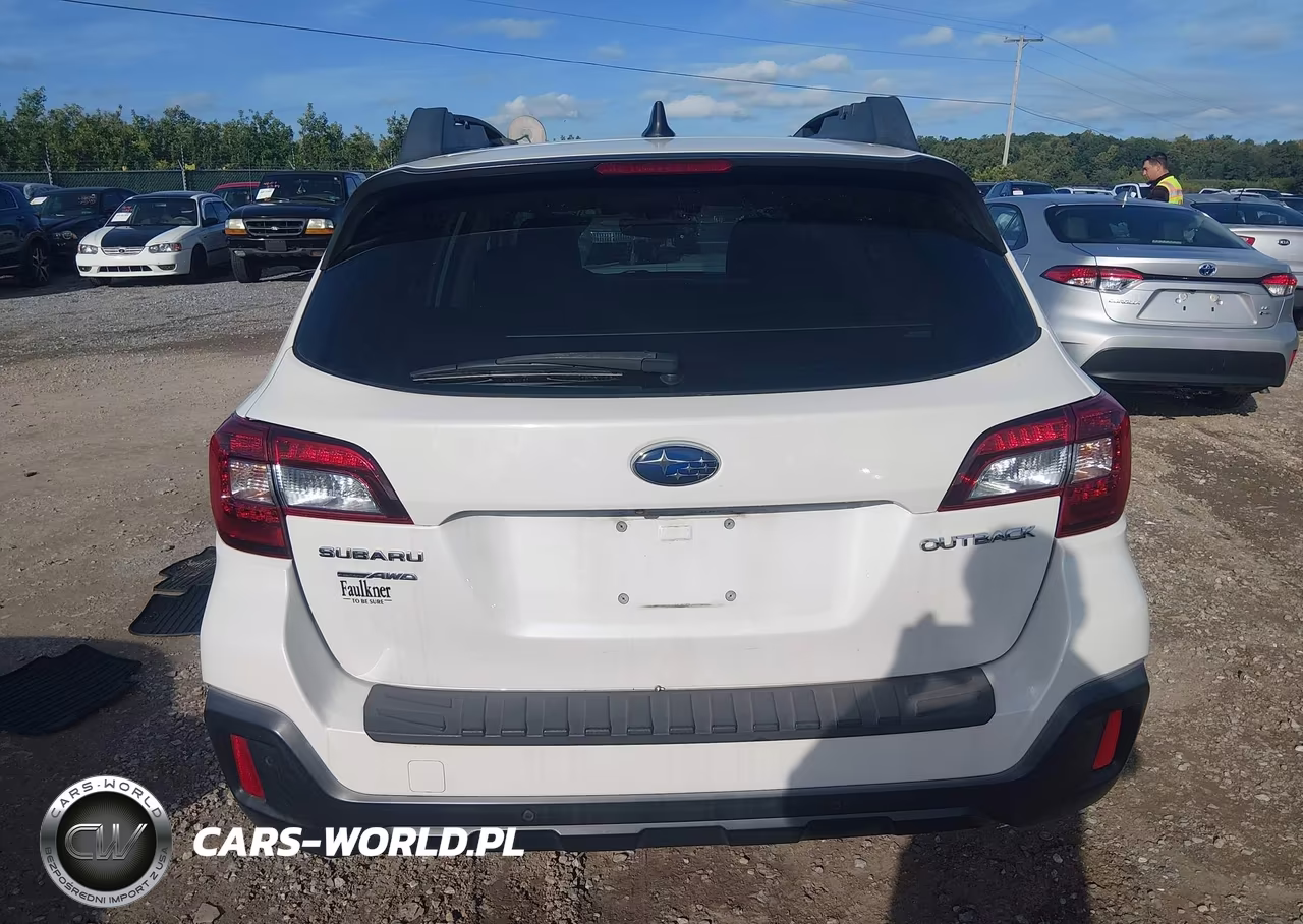 2018 Subaru Outback 2.5I Limited VIN:4S4BSANC3J3314488 - 16