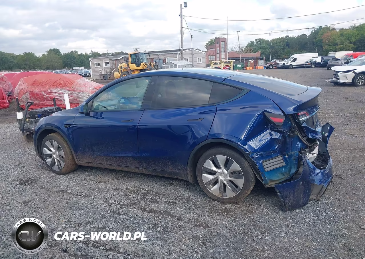 2021 Tesla Model Y Standard Range Rear-Wheel Drive VIN:5YJYGDED6MF106428 - 14