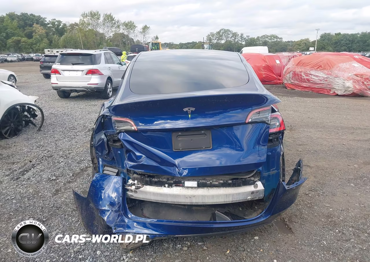 2021 Tesla Model Y Standard Range Rear-Wheel Drive VIN:5YJYGDED6MF106428 - 16