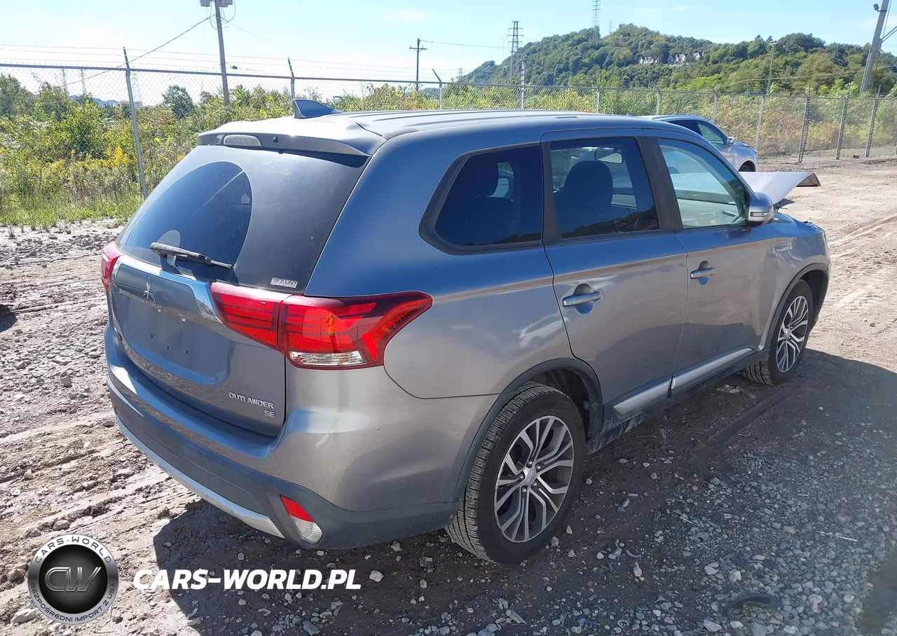 2018 Mitsubishi Outlander Se VIN:JA4AZ3A30JJ001661 - 4