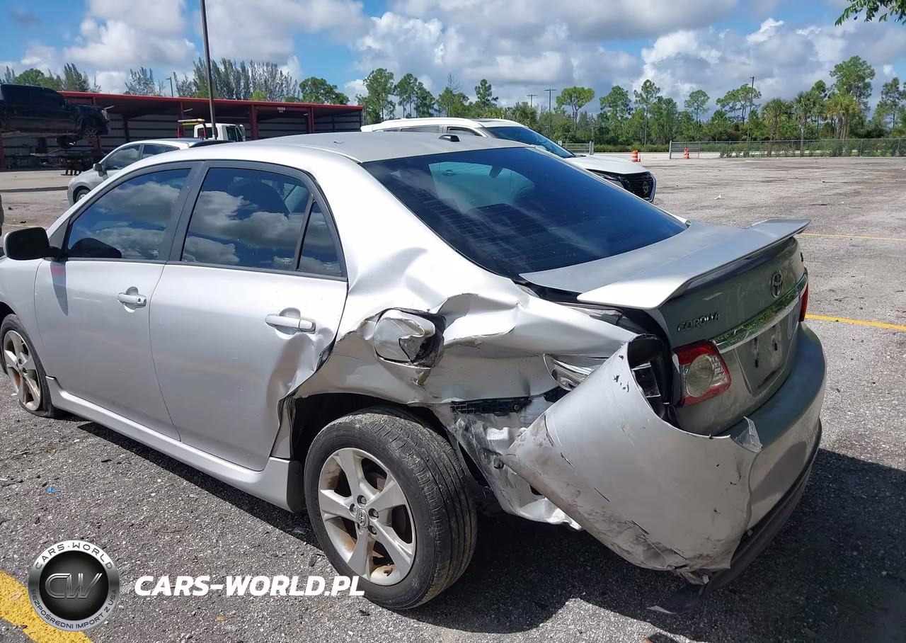 2011 Toyota Corolla S VIN:2T1BU4EE5BC658480 - 6