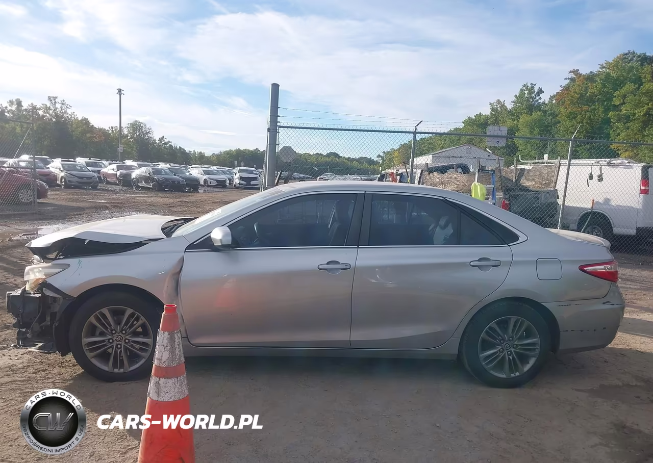 2015 Toyota Camry Se VIN:4T1BF1FK2FU887264 - 14