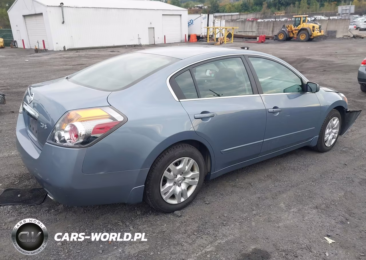 2010 Nissan Altima 2.5 S VIN:1N4AL2AP5AC180651 - 4