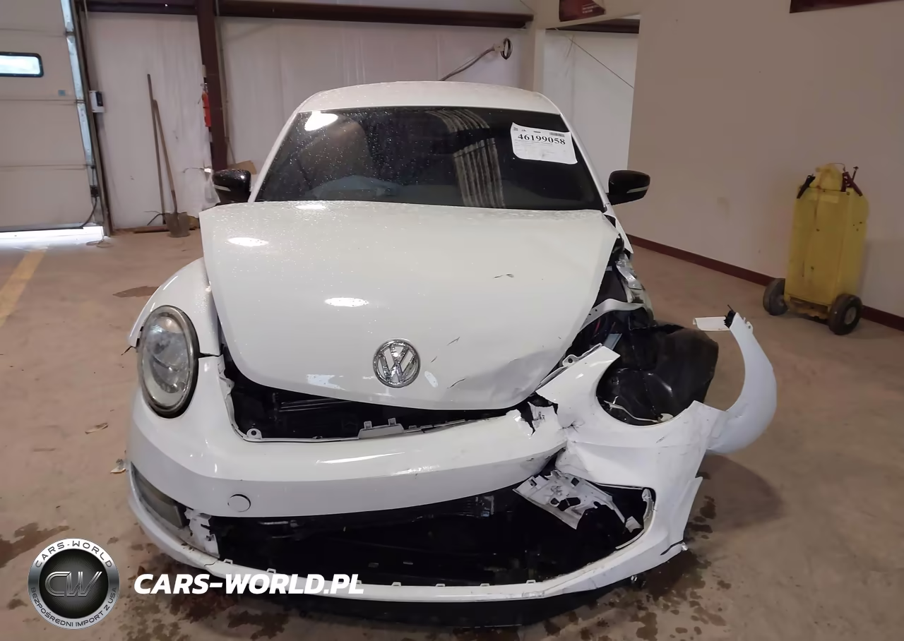 2013 Volkswagen Beetle Coupe 2.0T Turbo VIN:3VWV67AT9DM658633 - 13
