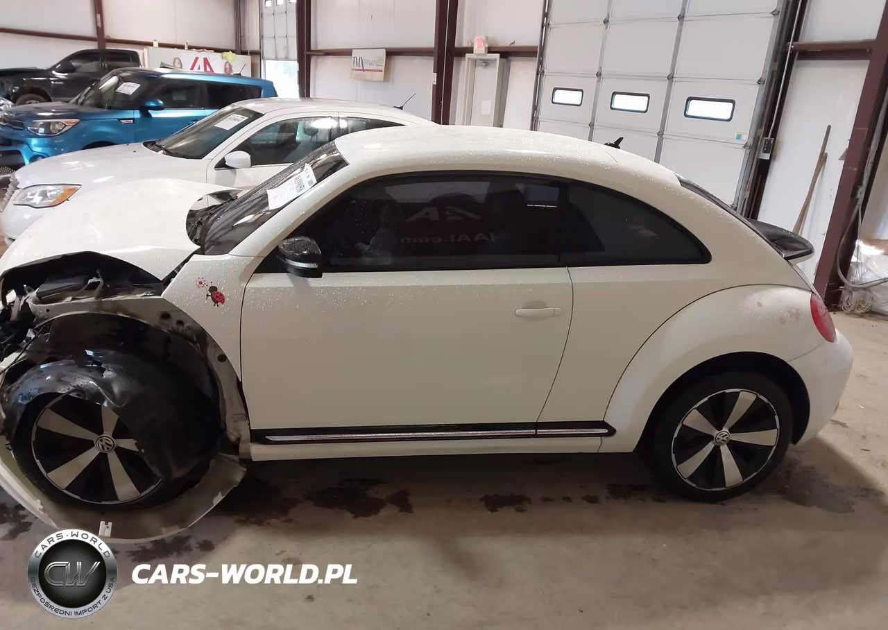 2013 Volkswagen Beetle Coupe 2.0T Turbo VIN:3VWV67AT9DM658633 - 15