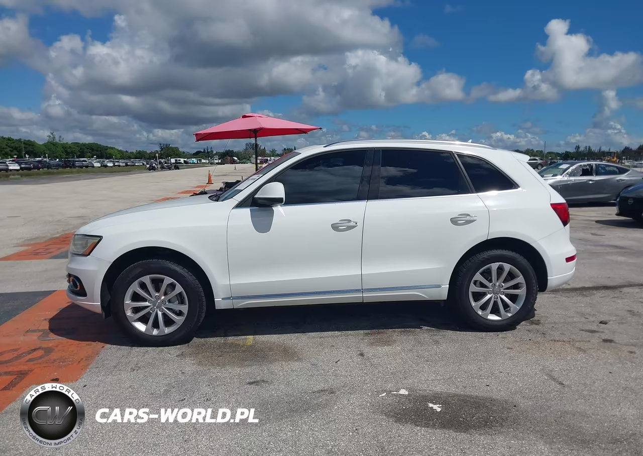 2016 Audi Q5 2.0T Premium VIN:WA1C2AFP0GA053393 - 14
