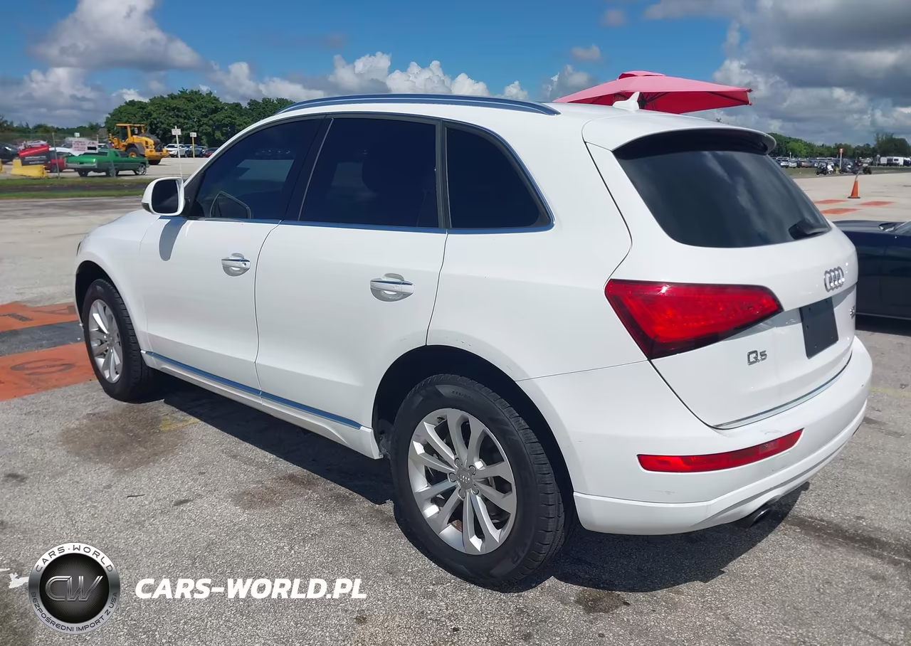 2016 Audi Q5 2.0T Premium VIN:WA1C2AFP0GA053393 - 3