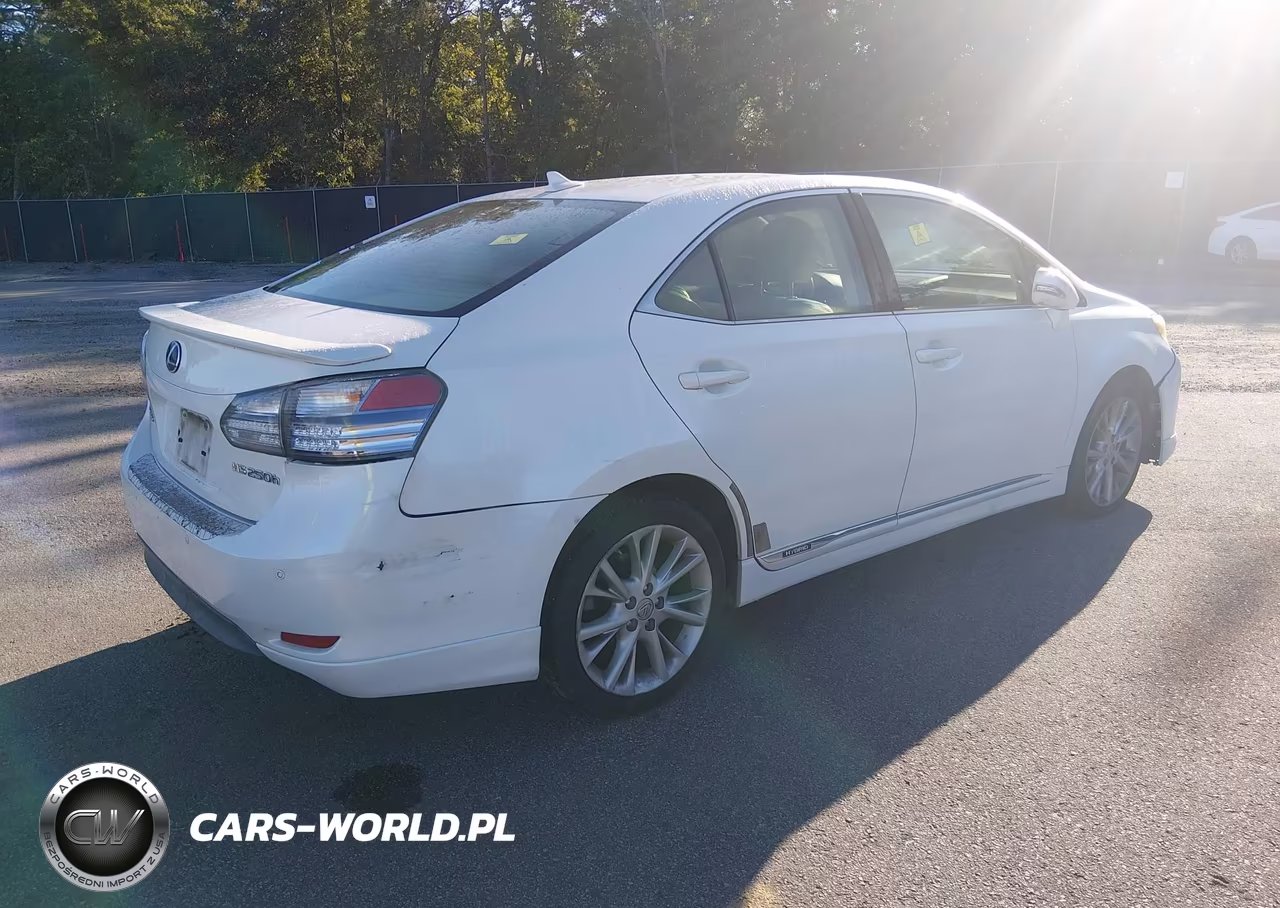 2010 Lexus Hs 250H Premium VIN:JTHBB1BA6A2035872 - 4
