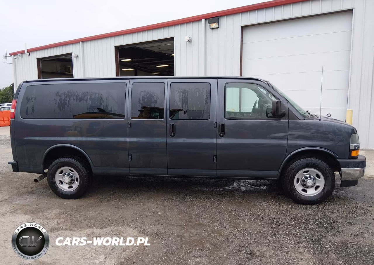 2017 Chevrolet Express 3500 Lt VIN:1GAZGPFF2H1274970 - 18