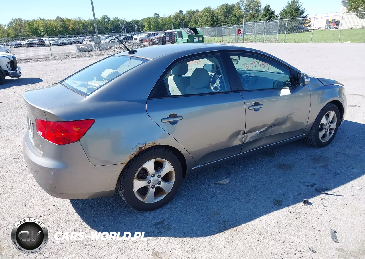 2010 Kia Forte Ex VIN:KNAFU4A28A5251792 - 4