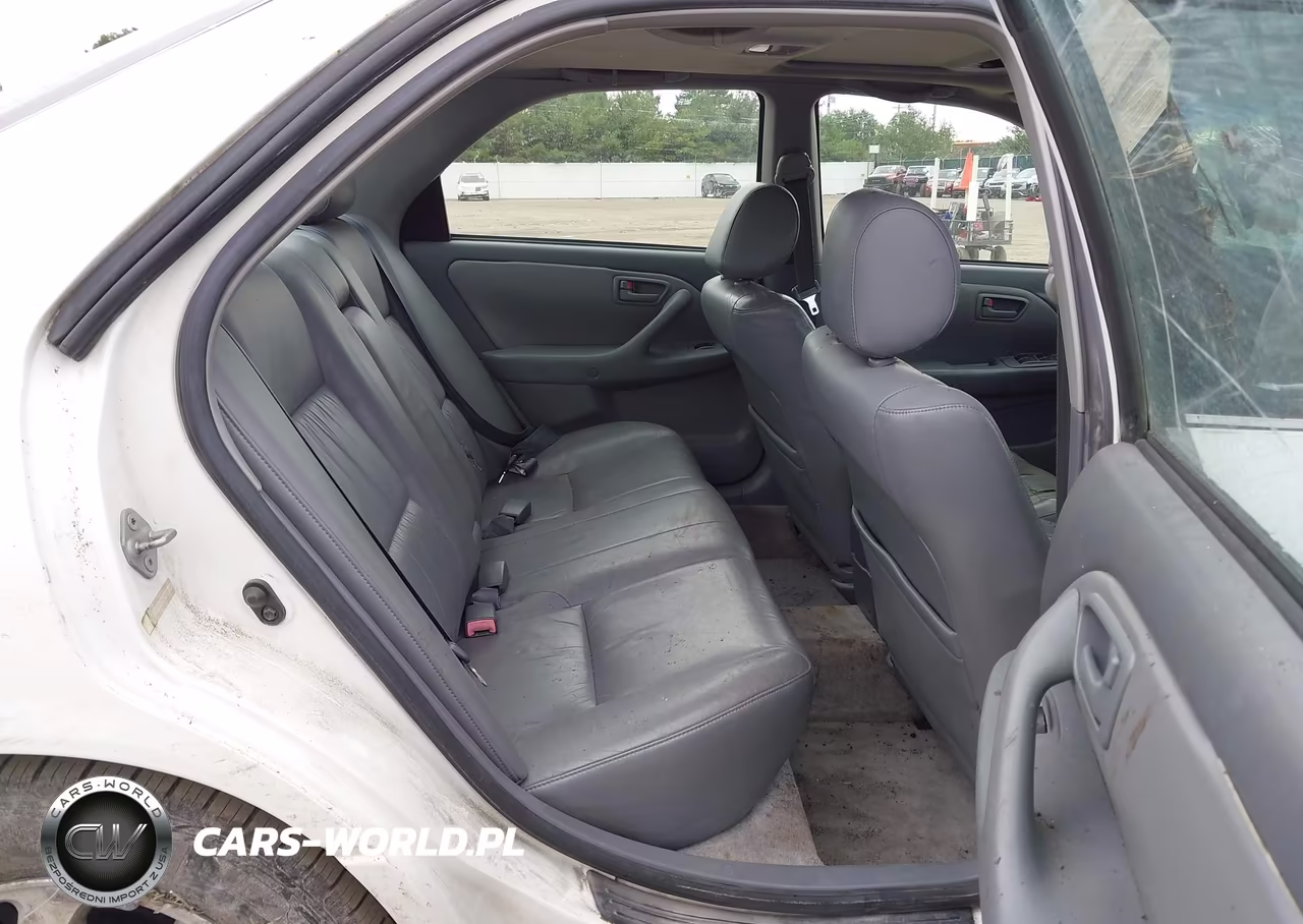 1999 Toyota Camry Xle VIN:JT2BF28K4X0203629 - 8