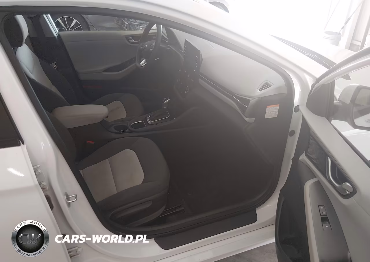 2020 Hyundai Ioniq Hybrid Blue VIN:KMHC65LC1LU220271 - 5