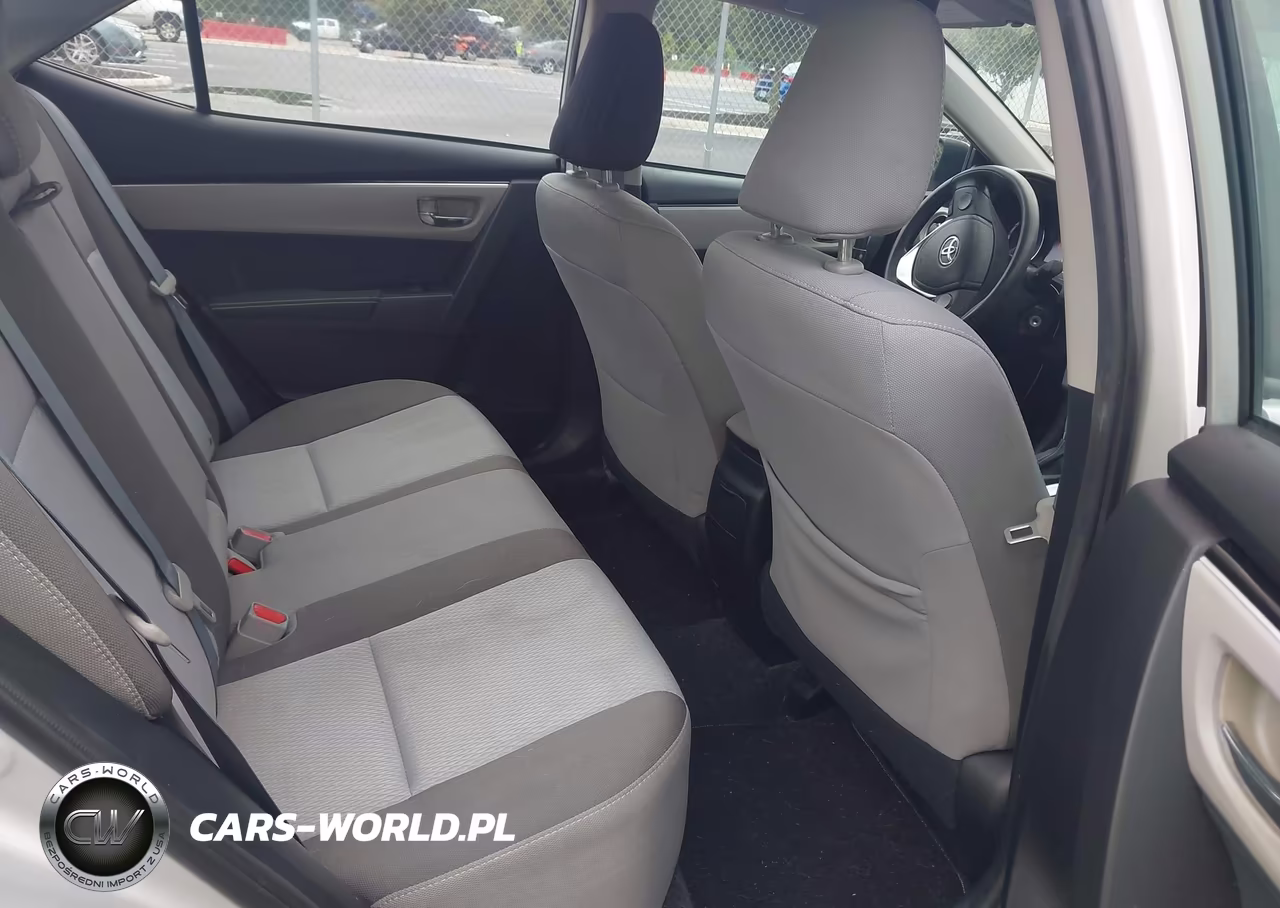 2017 Toyota Corolla Le VIN:2T1BURHE9HC806079 - 8
