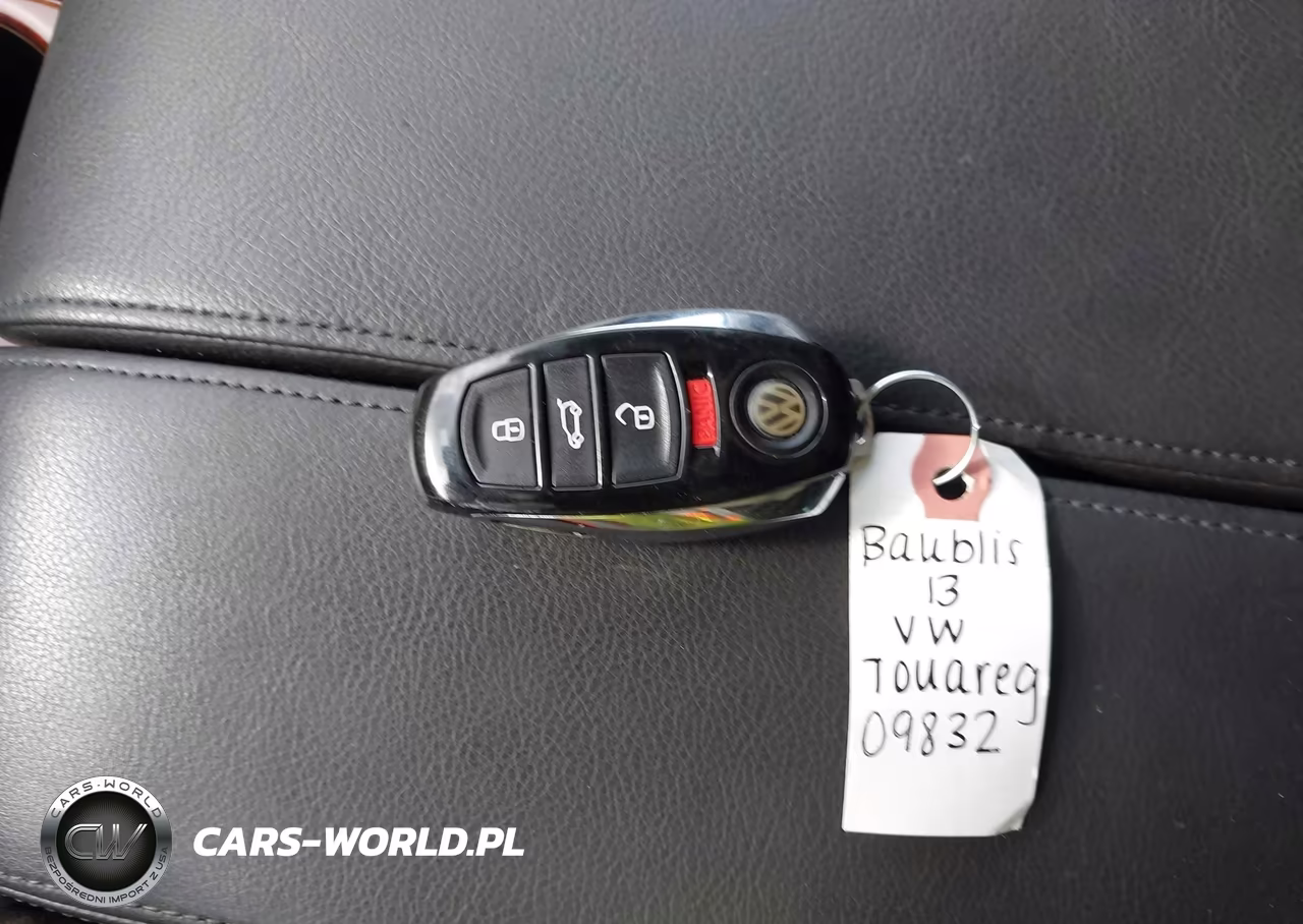 2013 Volkswagen Touareg Lux VIN:WVGEP9BP9DD007572 - 11