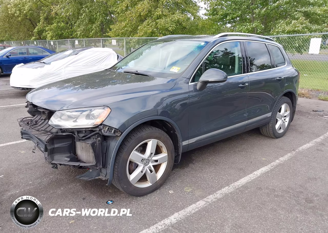 2013 Volkswagen Touareg Lux VIN:WVGEP9BP9DD007572 - 2