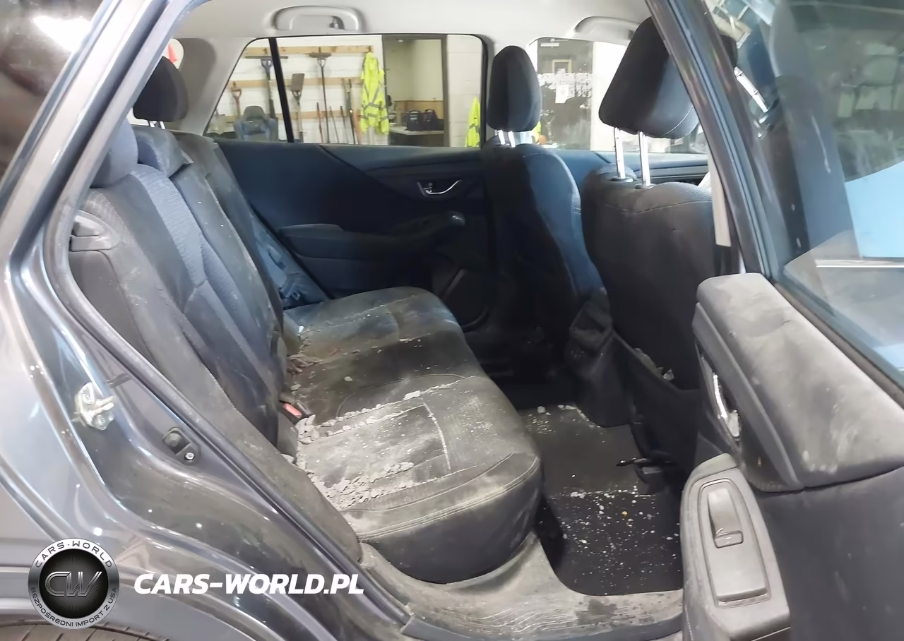 2020 Subaru Outback Premium VIN:4S4BTACC2L3104788 - 8