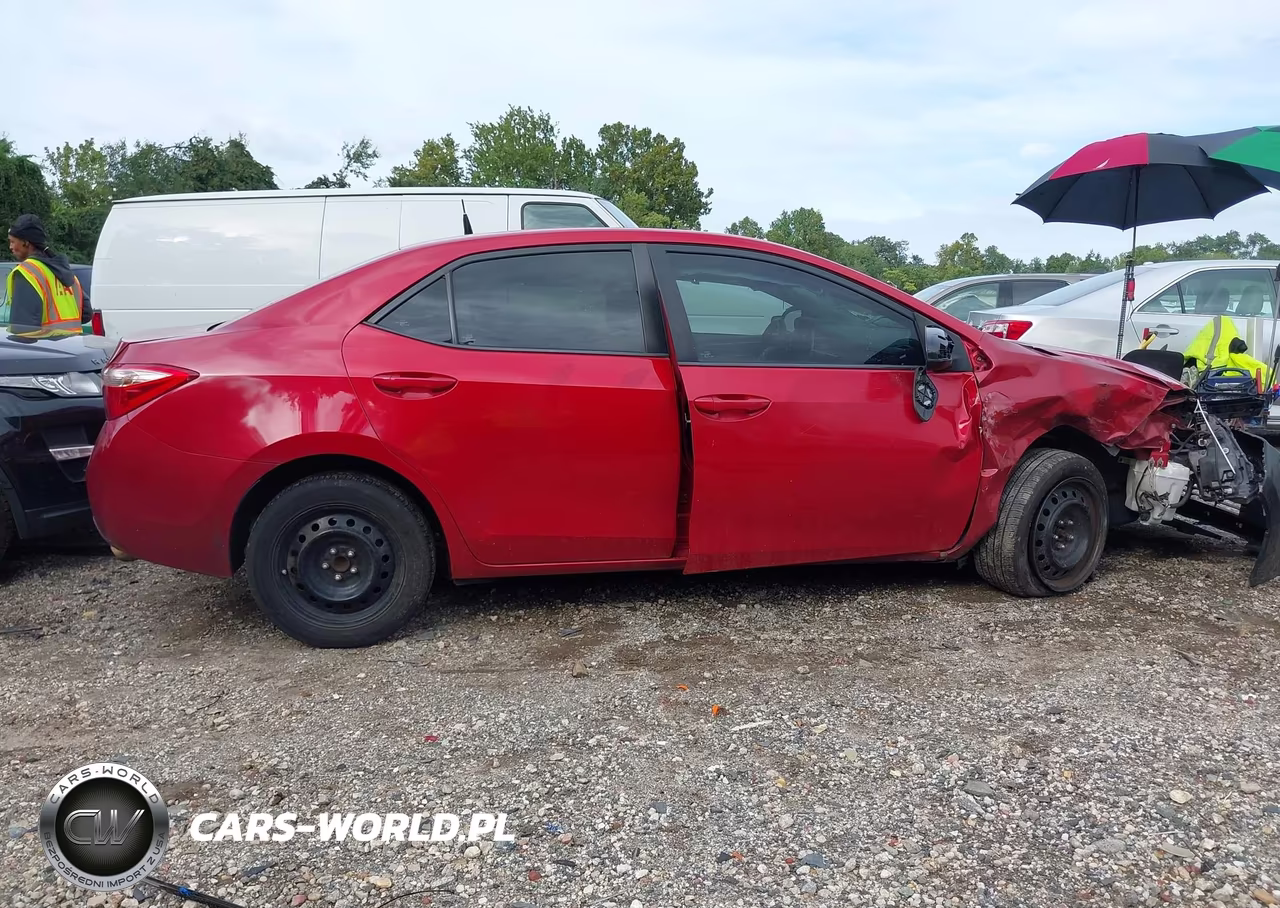2019 Toyota Corolla Le VIN:5YFBURHE7KP876087 - 13