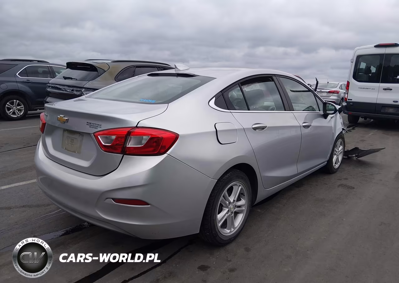 2018 Chevrolet Cruze Lt Auto VIN:1G1BE5SM0J7189970 - 4