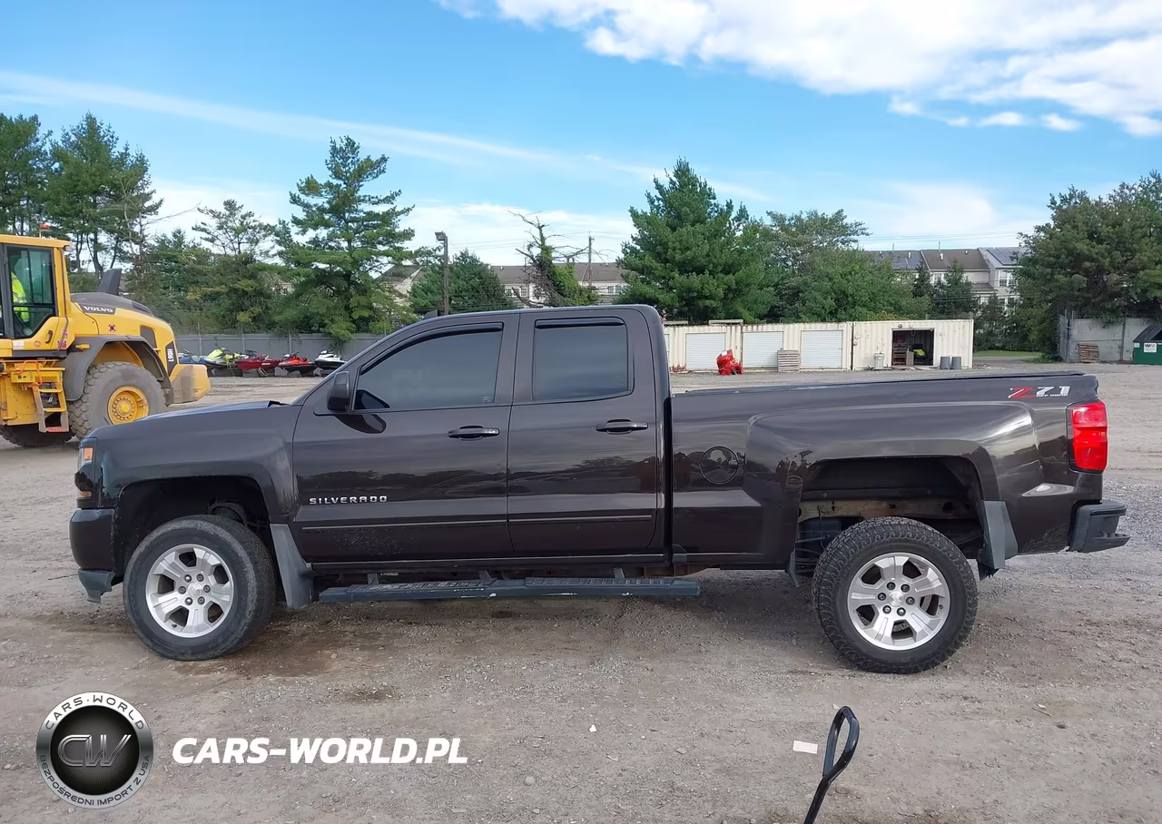 2018 Chevrolet Silverado 1500 2Lt VIN:1GCVKREC0JZ191326 - 14
