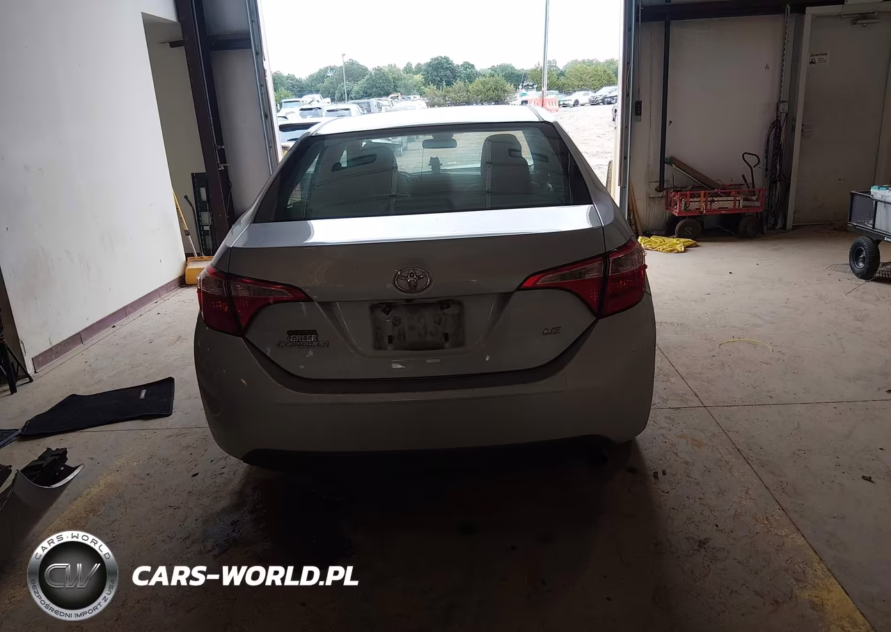 2017 Toyota Corolla Le VIN:2T1BURHE7HC786589 - 17