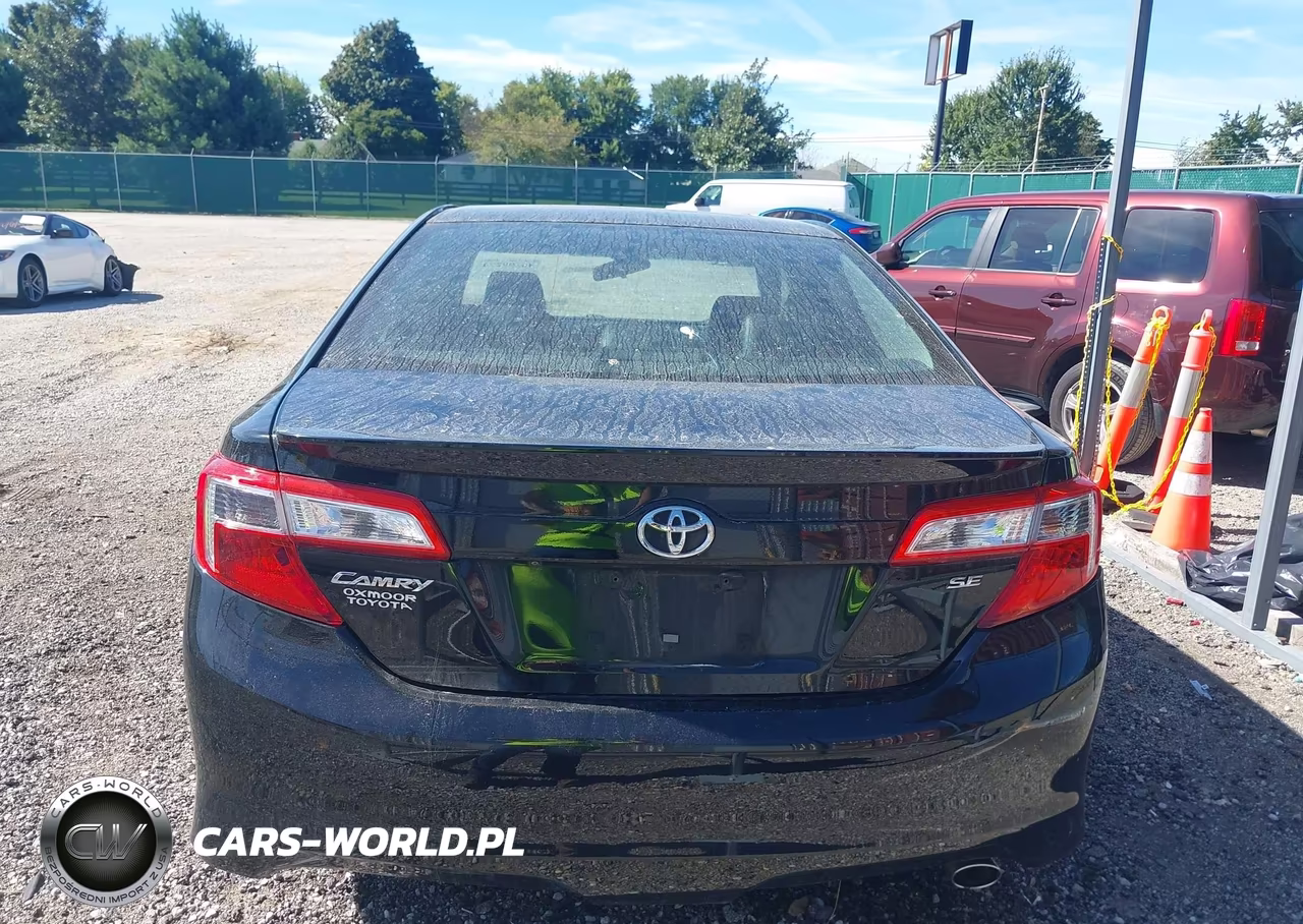 2014 Toyota Camry Se VIN:4T1BF1FK0EU854634 - 16
