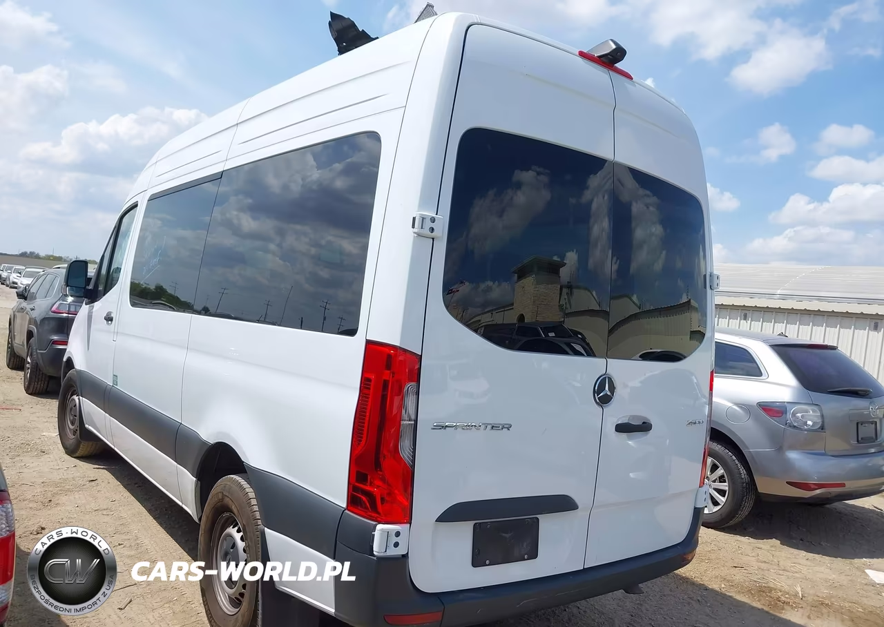 2025 Mercedes-Benz Sprinter 2500 Standard Roof 4-Cyl Diesel VIN:W1Z4KFHY3SP820468 - 3