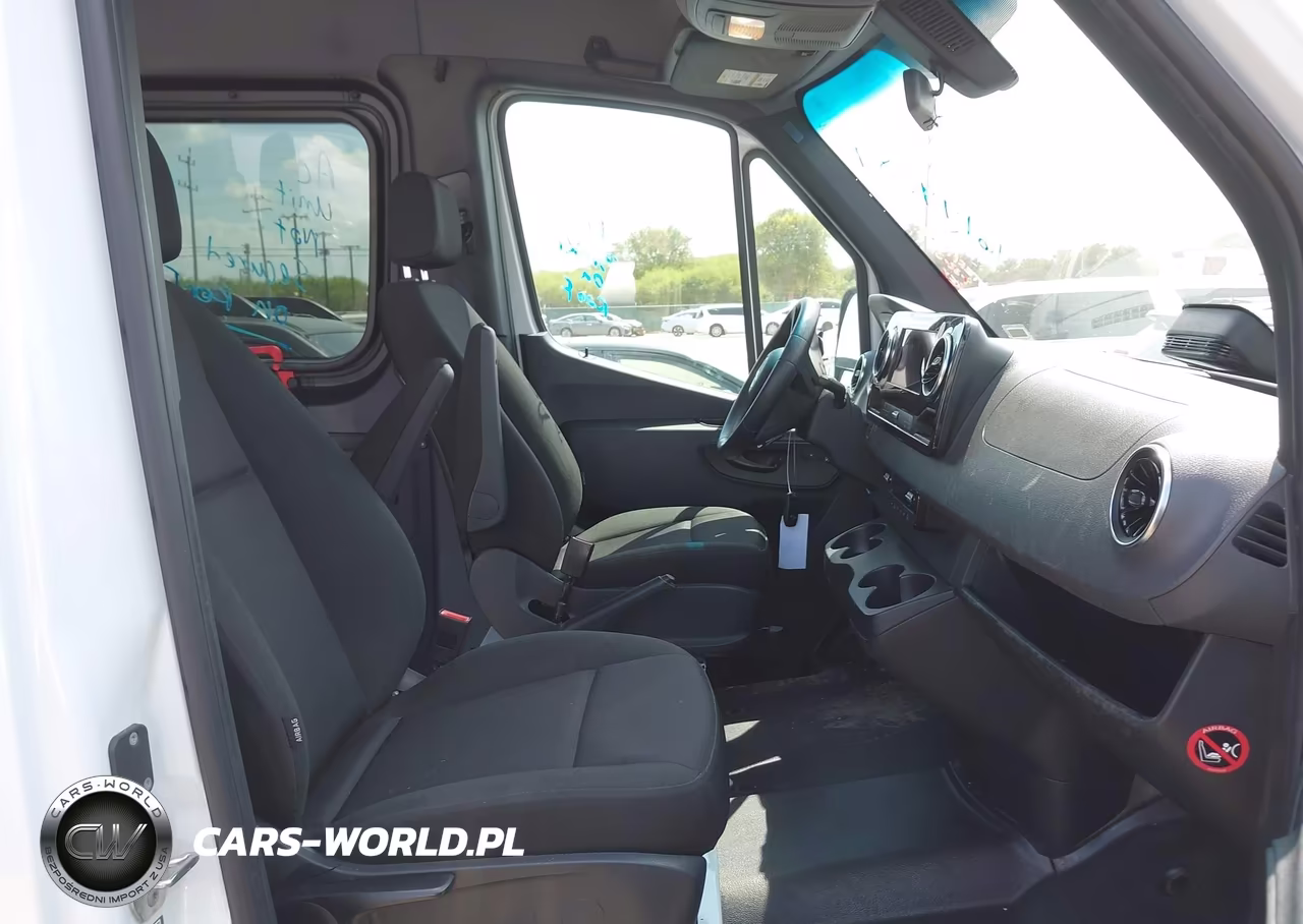 2025 Mercedes-Benz Sprinter 2500 Standard Roof 4-Cyl Diesel VIN:W1Z4KFHY3SP820468 - 5