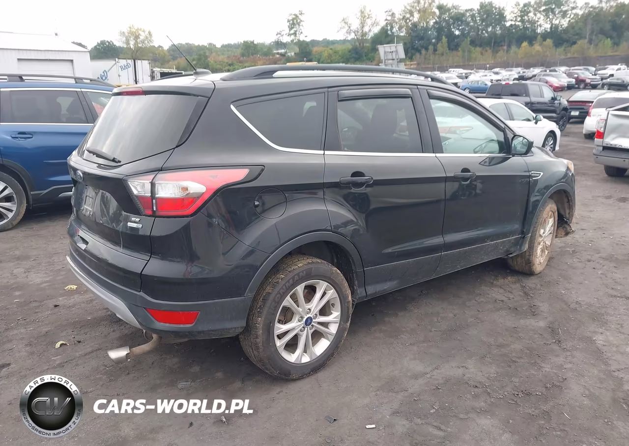 2018 Ford Escape Se VIN:1FMCU9GD2JUC40980 - 4