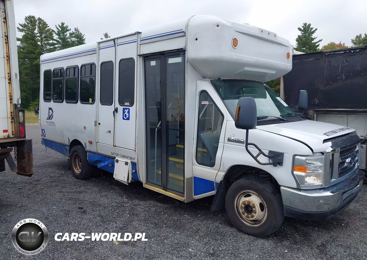 2017 Ford Bus E-Series Cutaway VIN:1FDFE4FS7HDC33482 - 1