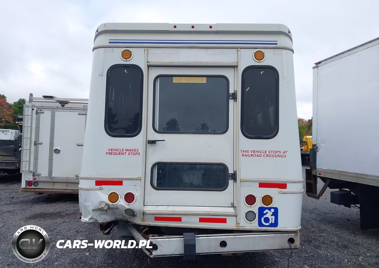 2017 Ford Bus E-Series Cutaway VIN:1FDFE4FS7HDC33482 - 17