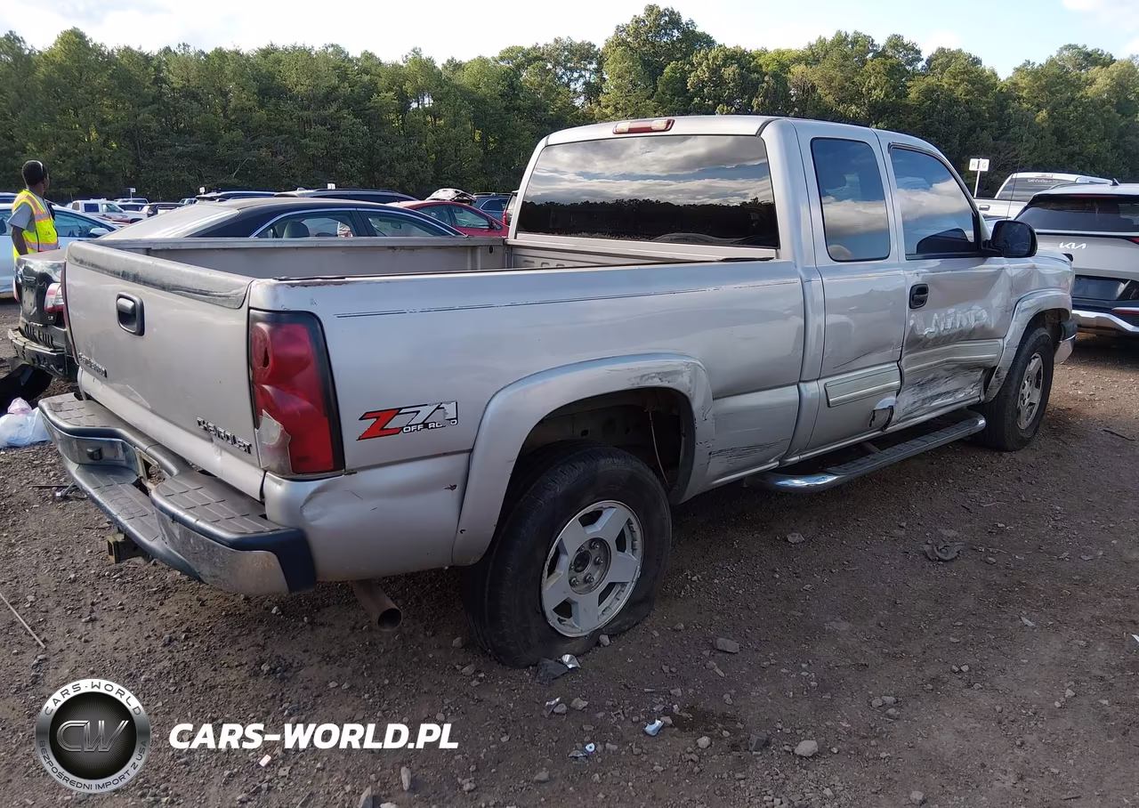 2005 Chevrolet Silverado 1500 Z71 VIN:1GCEK19Z65Z105393 - 4