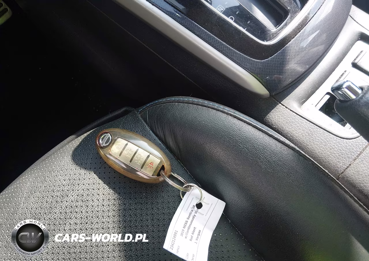 2019 Nissan Sentra Sr VIN:3N1AB7AP5KY457627 - 11