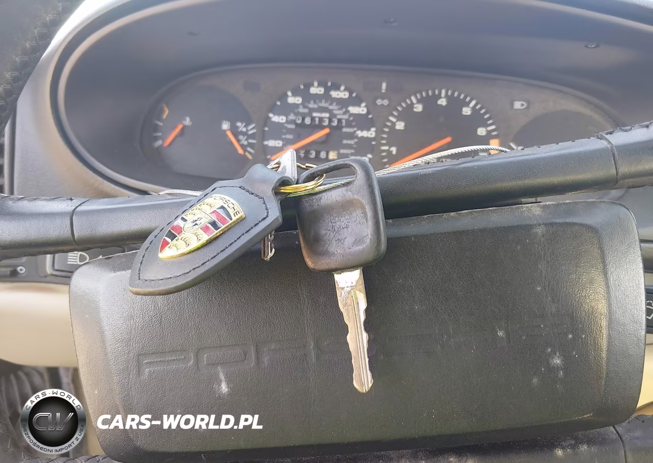 1986 Porsche 944 VIN:WP0AA0948GN451519 - 11