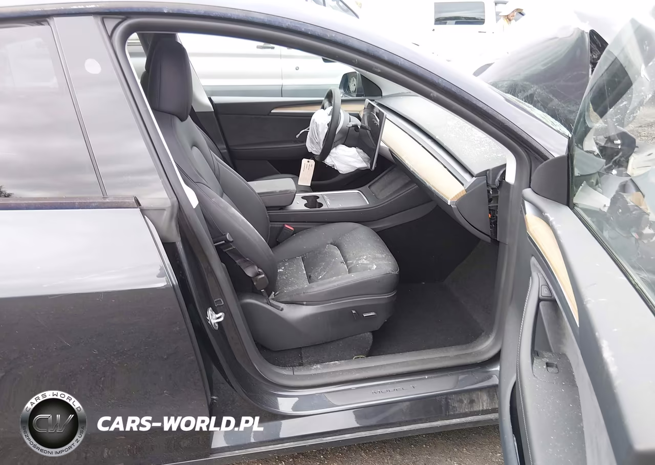 2024 Tesla Model Y Long Range Dual Motor All-Wheel Drive VIN:7SAYGDEE2RA270811 - 5
